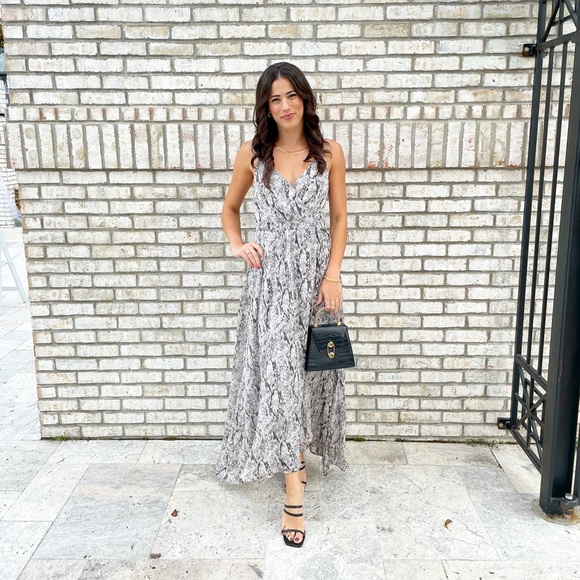 Meet your Posher, Eva - Picture 1 of 1